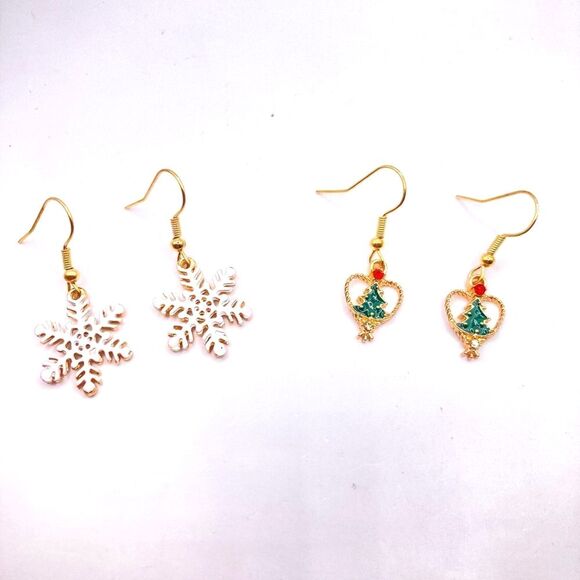 Set of 2 Pairs of Christmas Earrings - Picture 1 of 4